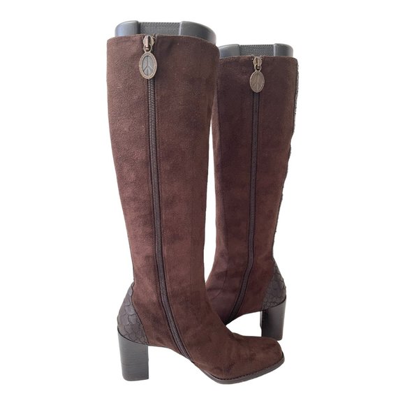 Donald J Pliner Suede Brown boots Women's Size 5 M - Picture 3 of 10